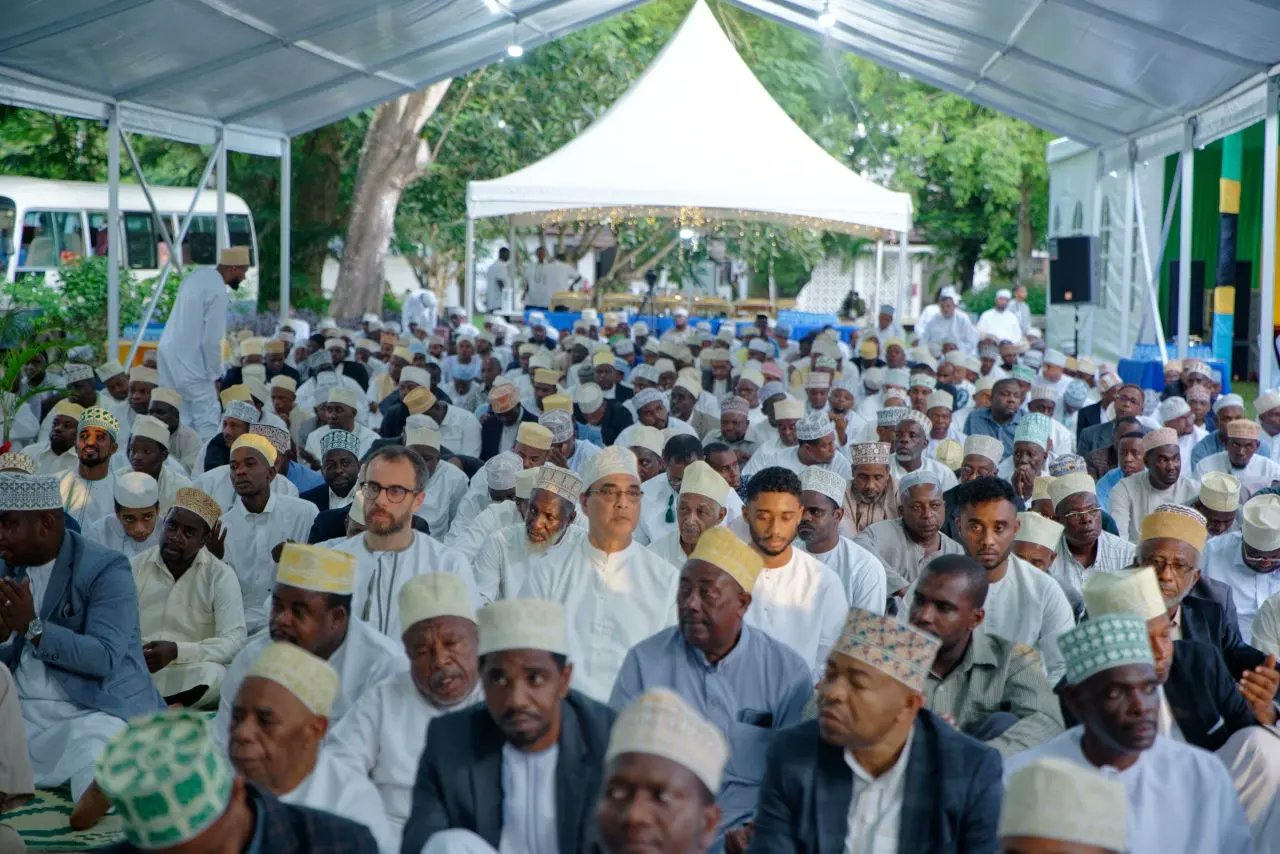 Ali Hassan Mwinyi Ali Hassan Mwinyi